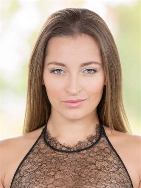  Unveiling the Measurements and Stature of Dani Daniels 