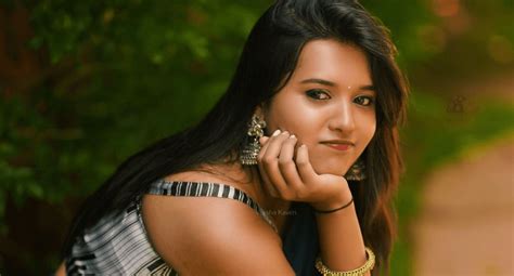 A Talent on the Rise: Varsha Kaveri in the World of Entertainment