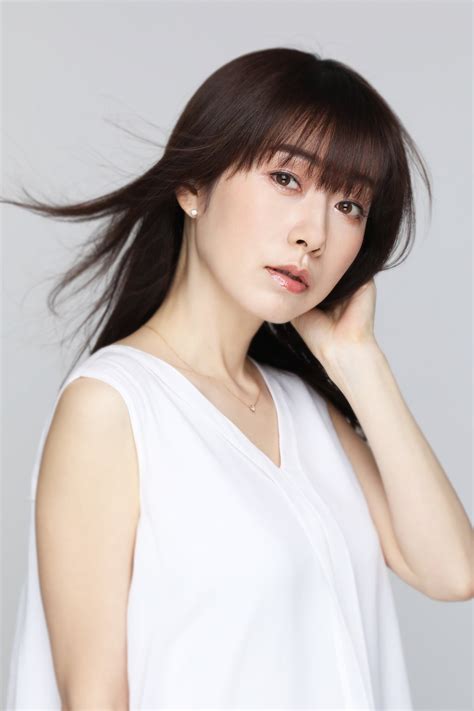 Achievements and Contributions of Arisa Minami in the Entertainment Industry