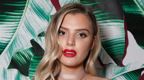 Affluent Influencer: Uncovering Alissa Violet's Wealth