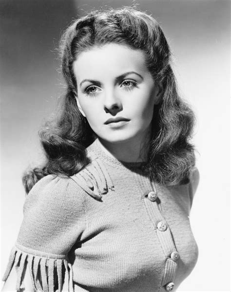 Age, Height, and Figure: A Look at Jeanne Crain's Personal Attributes