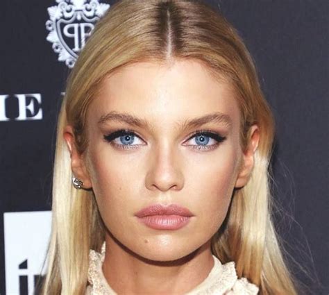 Age, Height, and Figure of Stella Maxwell
