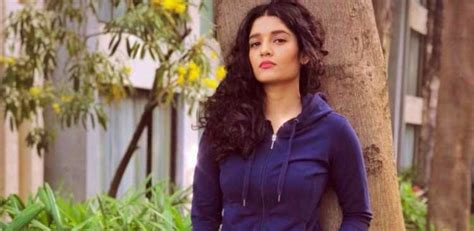 Age and Height: Revelations About Ritika Raina's Physical Attributes