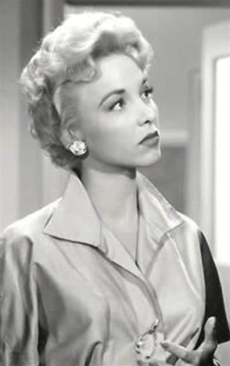 Age and Height of Beverly Garland