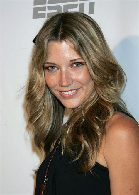 An Influential Journey: Unveiling Sarah Roemer's Remarkable Life