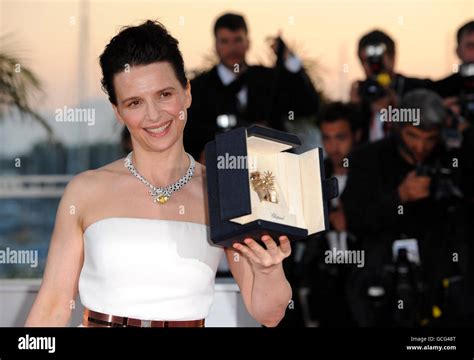 Award-Winning Performances: Juliette Binoche's Success in International Cinema