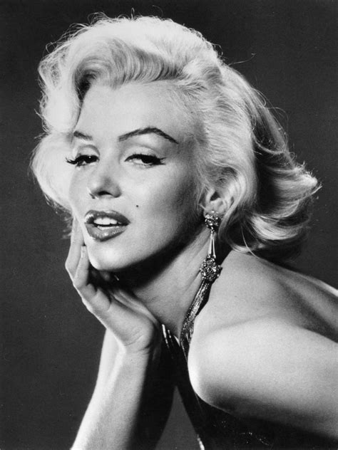 Beauty Secrets of the Iconic Star: Her Distinctive Look and Style
