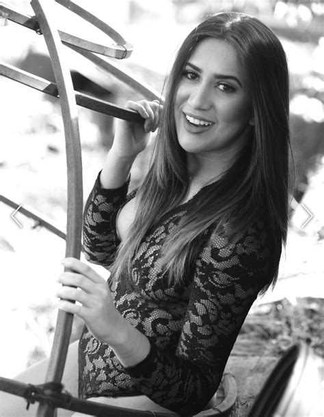 Daniela Alexandre: A Rising Star in the Modeling Industry
