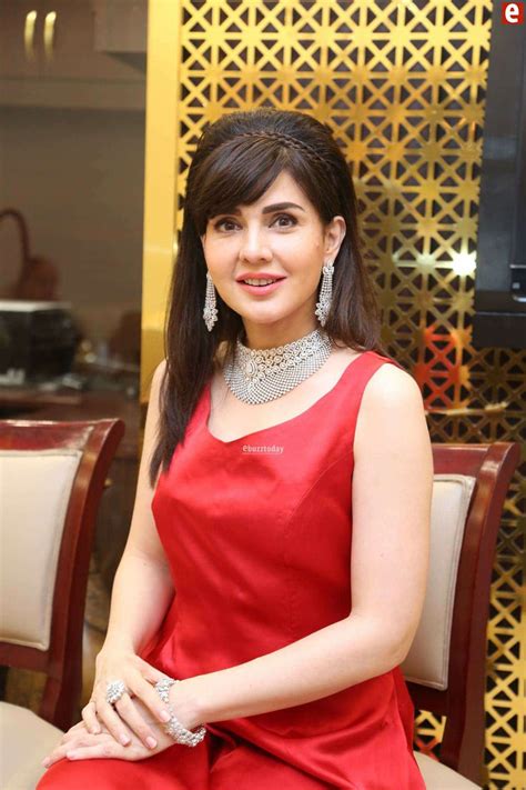 Discovering Mahnoor Baloch's Age, Height, and Figure