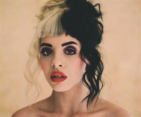 Discovering Melanie X's Age, Early Life, and Influences