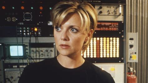 Diving into Amanda Tapping's Age and Early Years