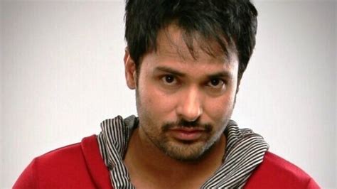 Early Life and Background of Amrinder Gill