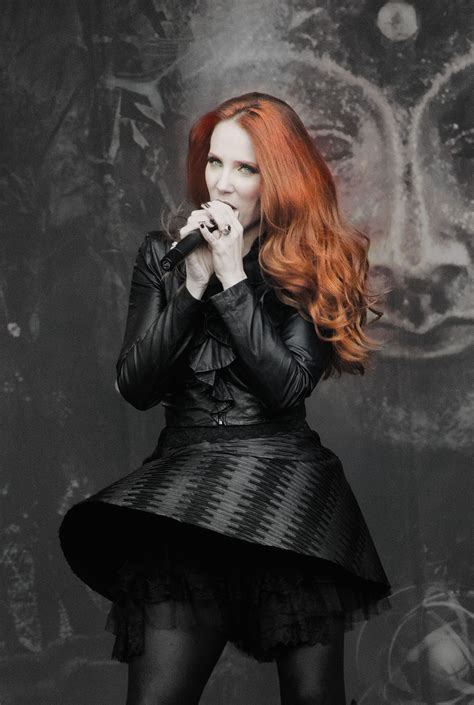 Early Years and Education: A Glimpse into Simone Simons' Formative Journey