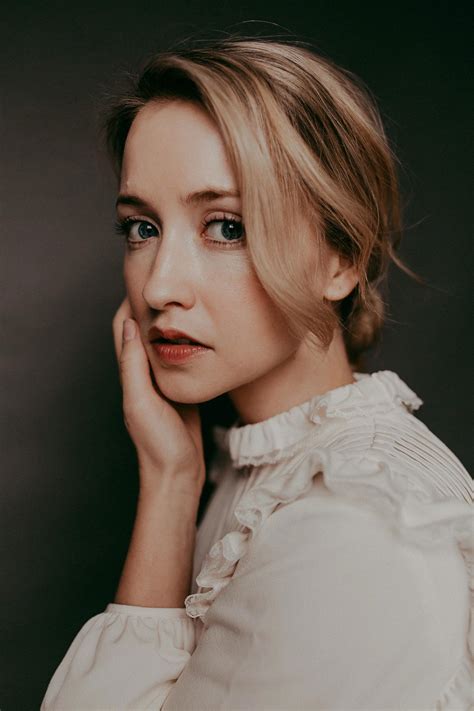 Emily Tennant: A Rising Star in the Entertainment Industry