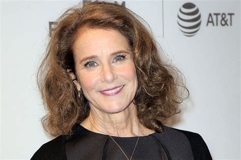 Exploring Debra Winger's Age, Height, and Figure: A Testament to Timeless Beauty
