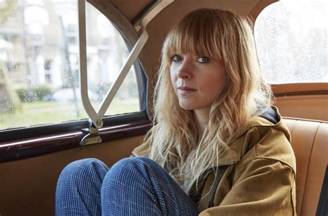 Exploring Lucy Rose's Journey in the Early Days of Her Musical Career