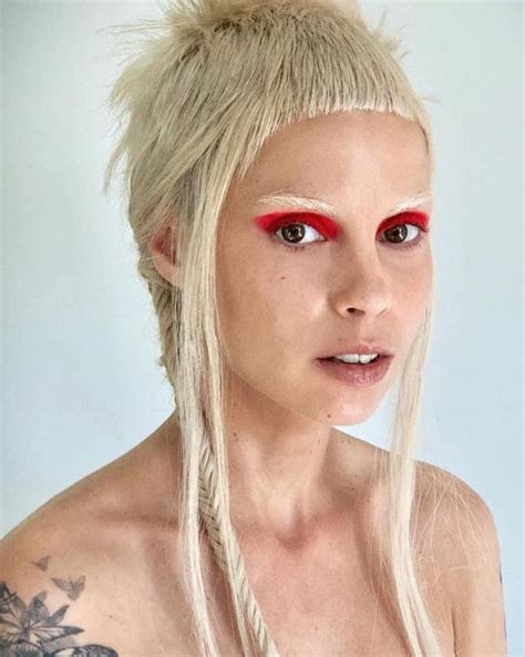 Exploring Yolandi Visser's Distinctive Style and Image