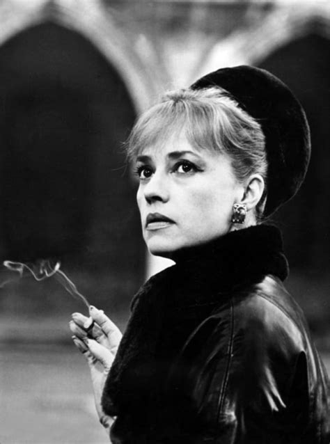 Exploring the Intriguing Journey of Jeanne Moreau