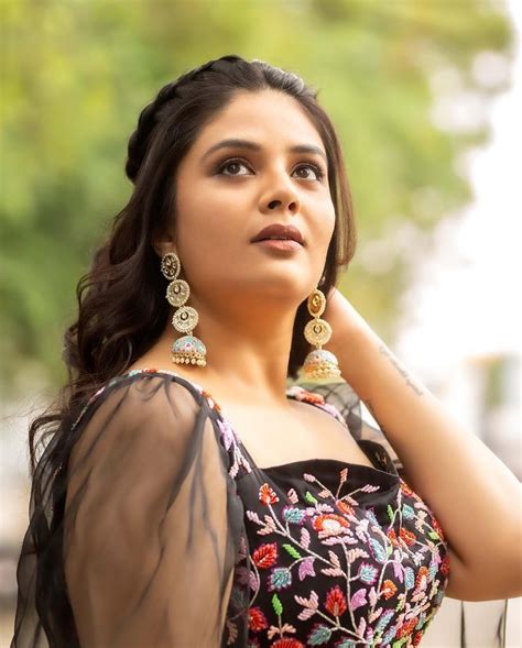 Exploring the Noteworthy Contributions of Sreemukhi in the World of Television