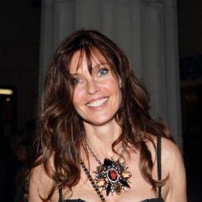 Exploring the Various Sources of Income for Carol Alt