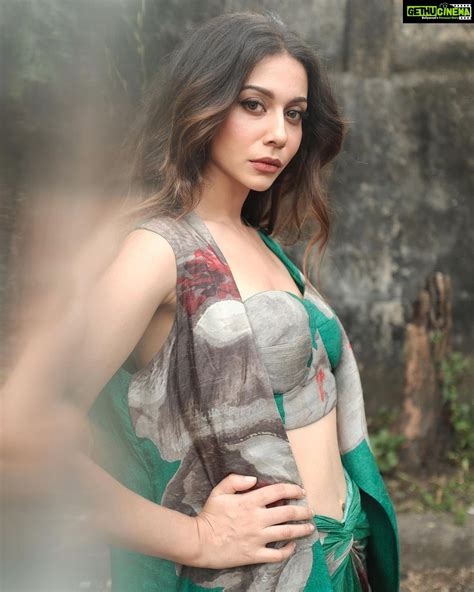 Height and Figure: Madhurima Roy's Striking Physical Appearance