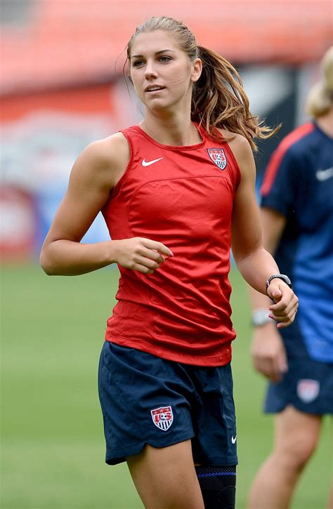 Height and Figure: Vital Stats of Alex Morgan