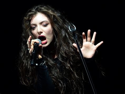 Impact of Lorde on the Mainstream Music Scene