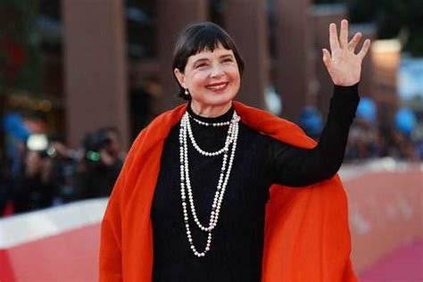 Isabella Rossellini's Age, Height, and Figure