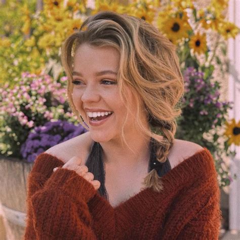 Jade Pettyjohn - Personal History