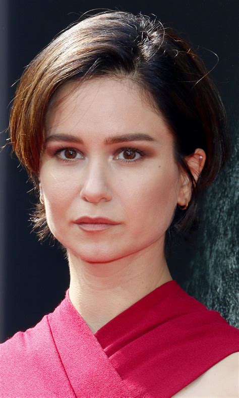 Katherine Waterston: Rising Star of Hollywood