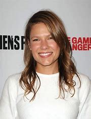 Kiele Sanchez Biography - Unveiling the Story of a Remarkable Talent