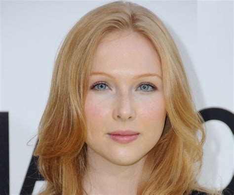 Molly Quinn Biography