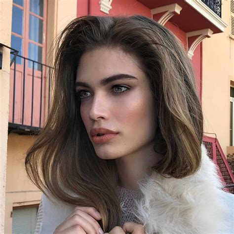 Rising to Fame: Georgia Sampaio's Journey in the Fashion Industry