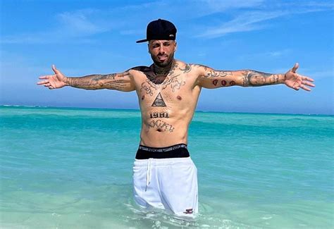 The Collaborations that Contributed to Nicky Jam's Triumph