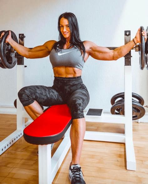 The Perfect Figure: Unveiling the Secrets Behind Cindy Landolt's Fit Physique