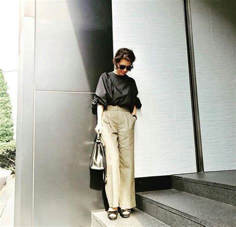 The Power of Fashion: Naoko Yokochi's Unique Style