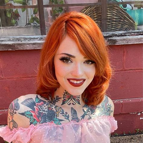 Uncovering Maud Suicide's Height, Figure, and Unique Style