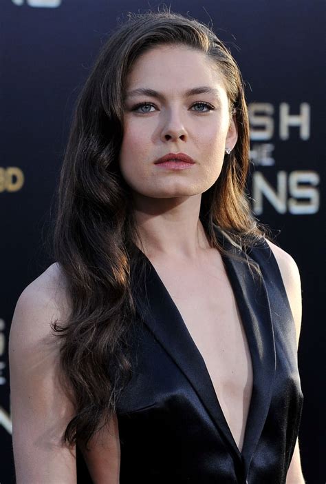 Unveiling Alexa Davalos: Beauty, Talent, and Success