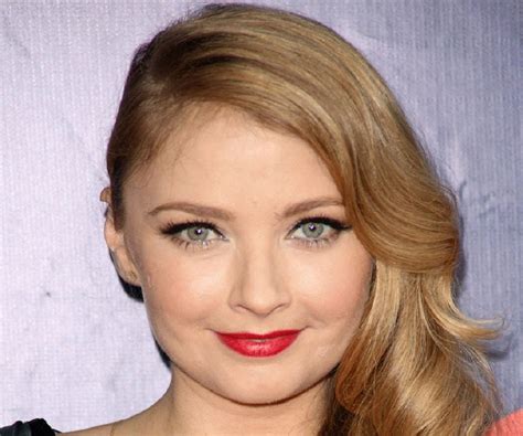 Unveiling Elisabeth Harnois' Personal Life and Interests Beyond Acting