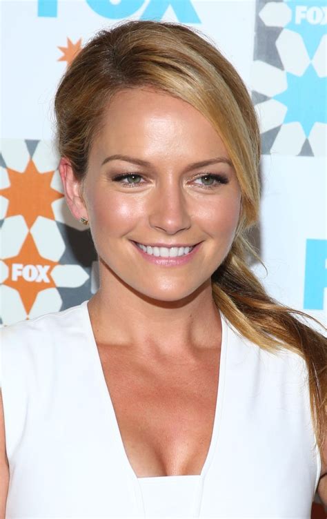 Who is Becki Newton? A Look into her Age and Height
