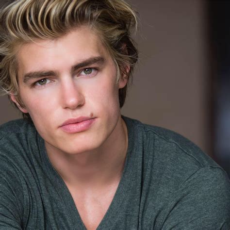 Zander Hodgson: The Emergence of a Promising Talent in the Entertainment World